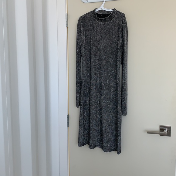 Rw&Co size small knee length, slightly A-line silver dress - Picture 2 of 2